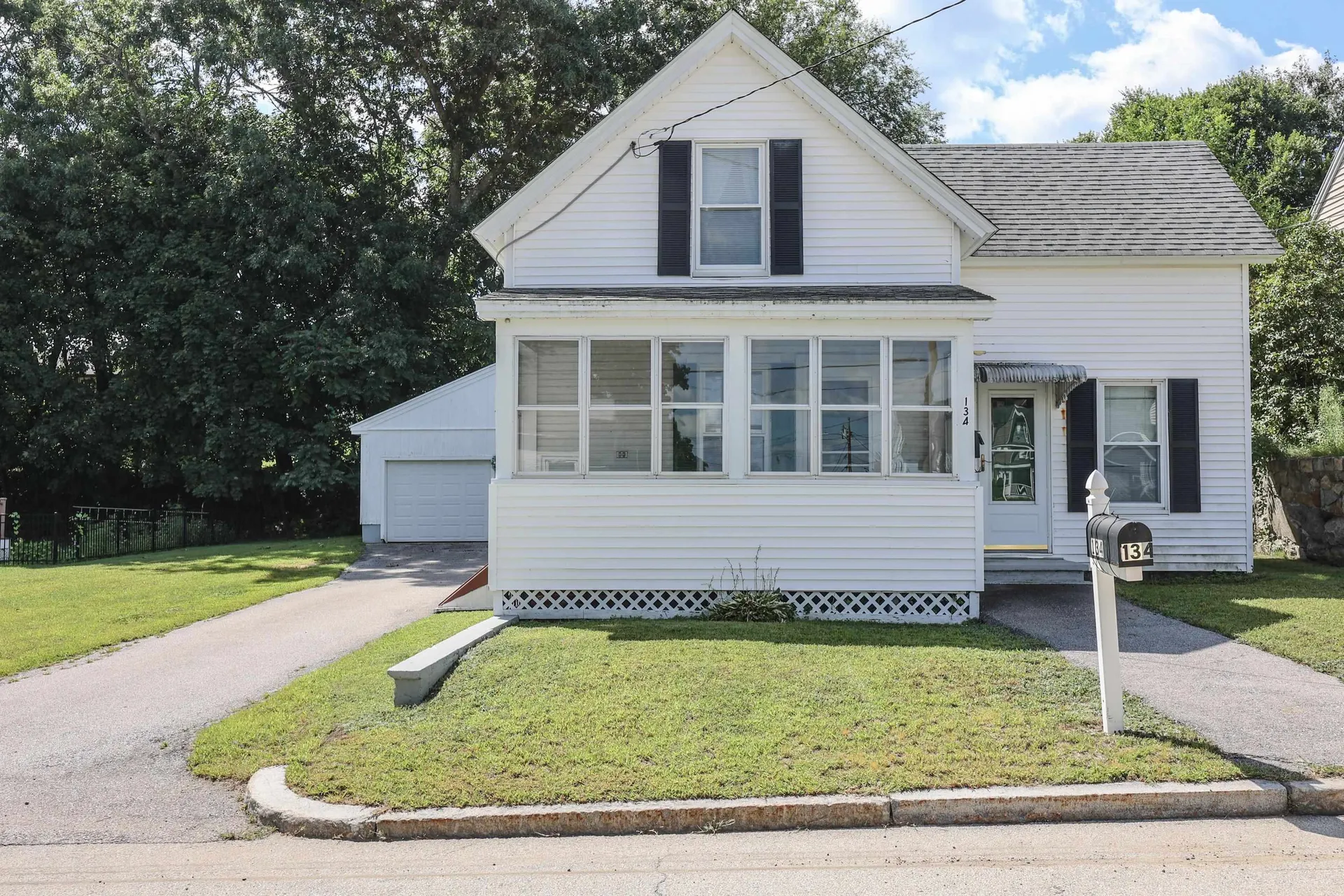 134 Brock Street Manchester NH 03102