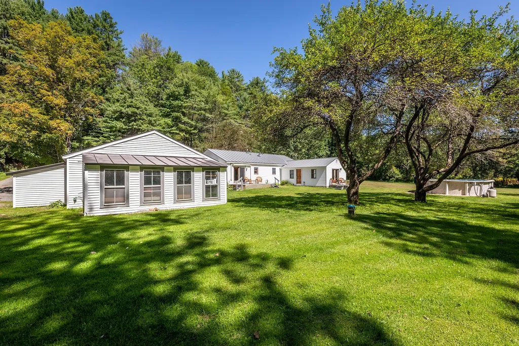 157 Brownsville Road Hartland VT 05048