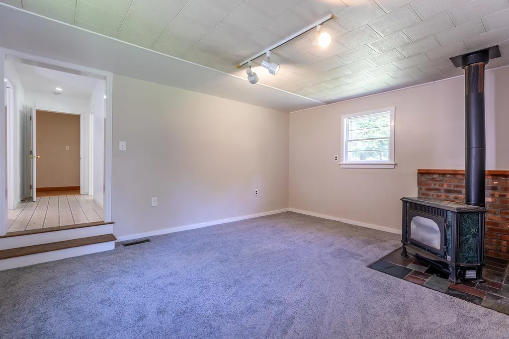 157 Brownsville Road Hartland VT 05048