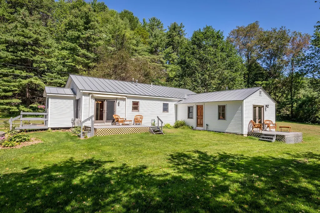 157 Brownsville Road Hartland VT 05048