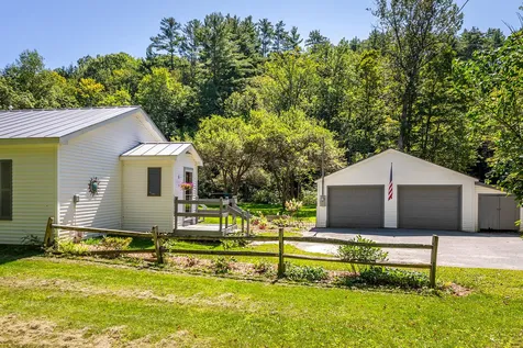 157 Brownsville Road Hartland VT 05048