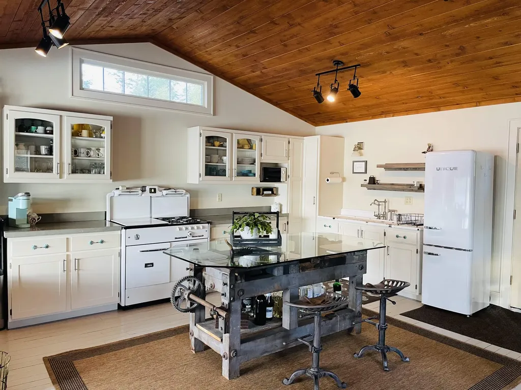 43 Jackson Lodge Road Canaan VT 05903