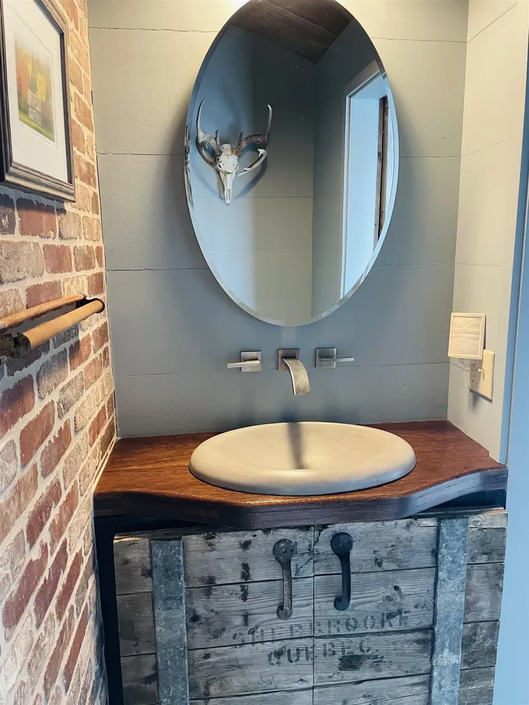 43 Jackson Lodge Road Canaan VT 05903