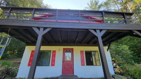 99 Howe Hill Road Benton NH 03785