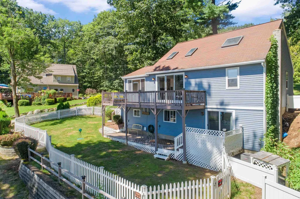 2 Fox Street Windham NH 03087