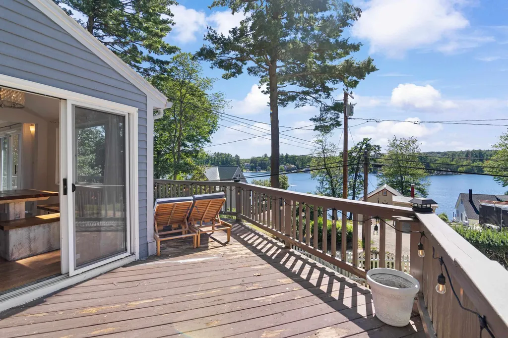 2 Fox Street Windham NH 03087