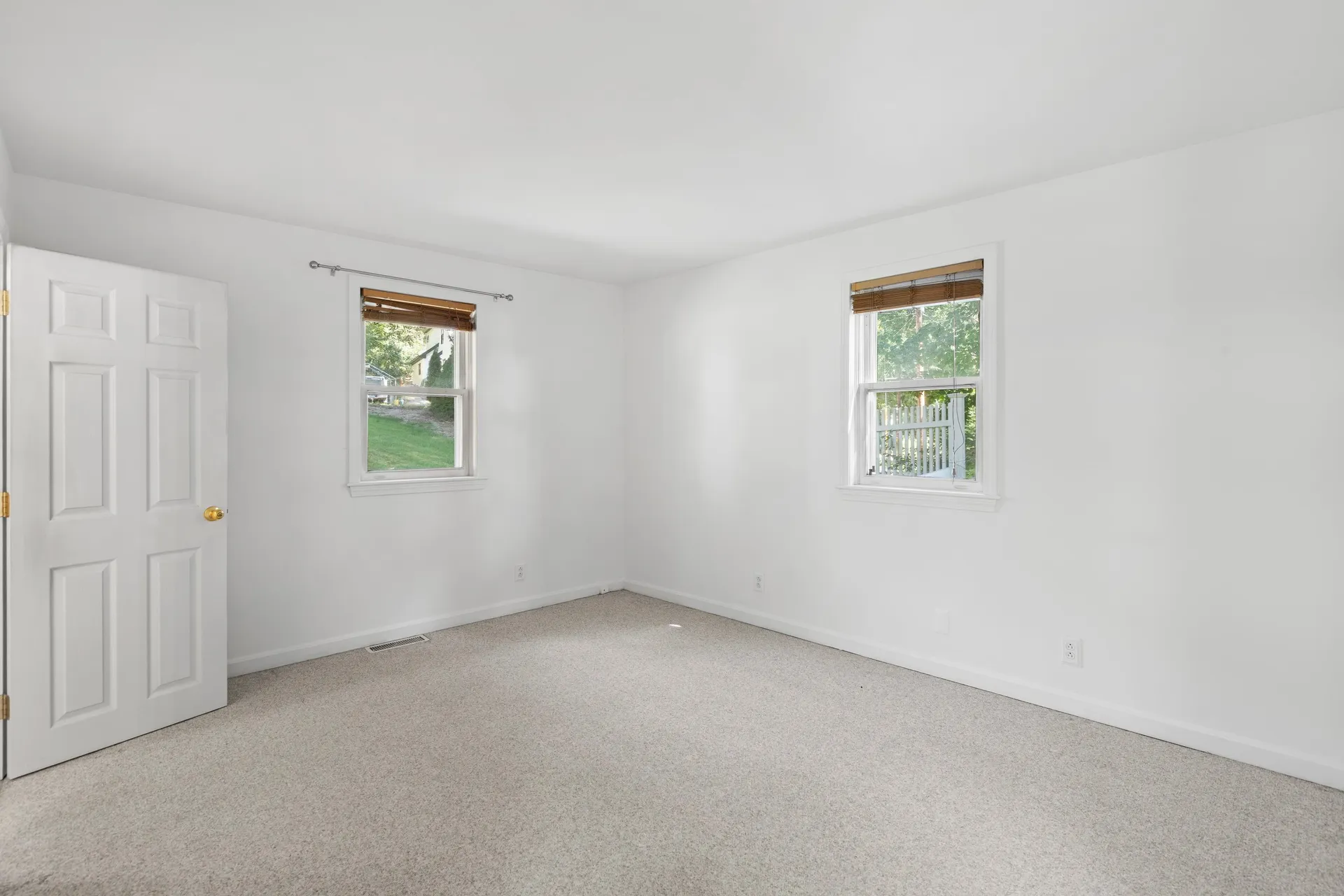 2 Fox Street Windham NH 03087