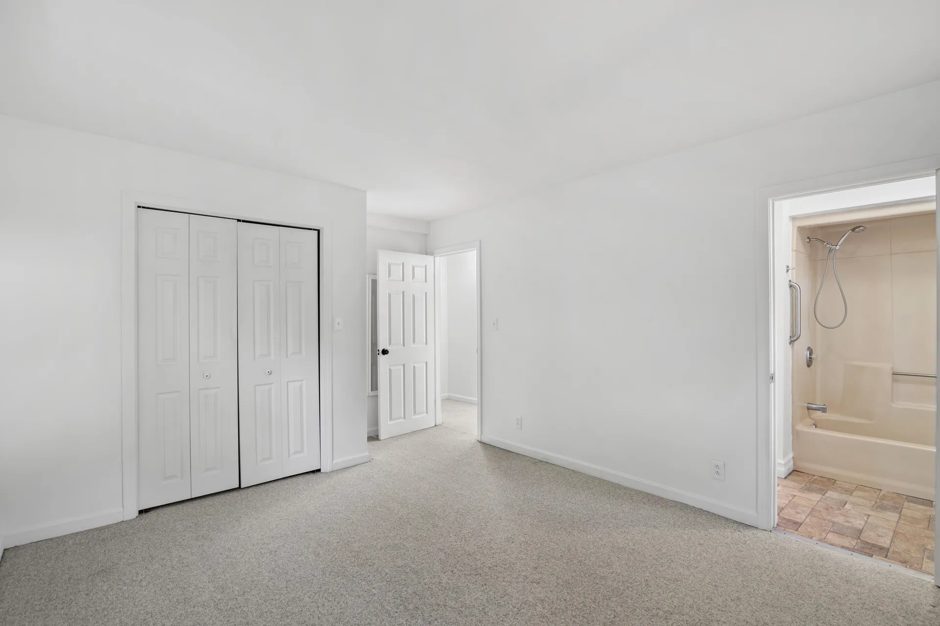 2 Fox Street Windham NH 03087