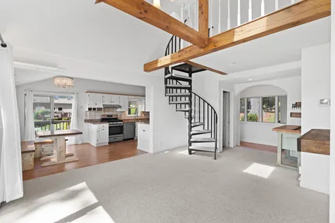 2 Fox Street Windham NH 03087