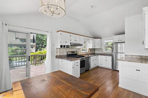 2 Fox Street Windham NH 03087
