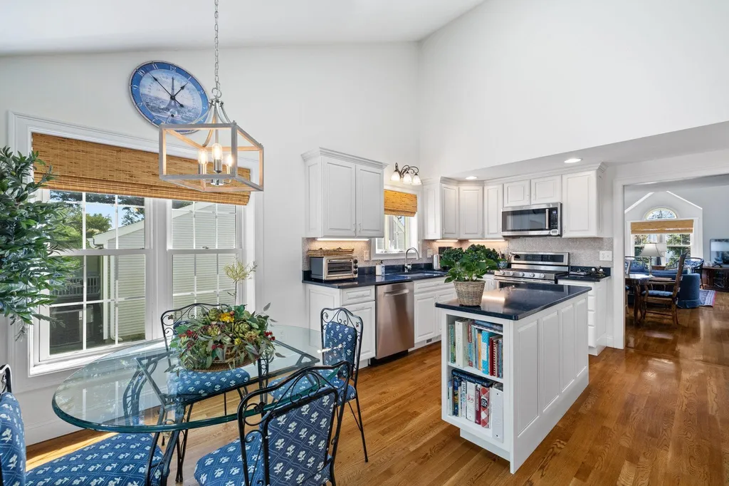 104 Hampton Meadows Hampton NH 03801