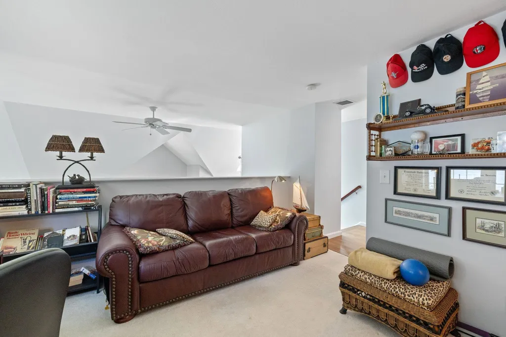 104 Hampton Meadows Hampton NH 03801