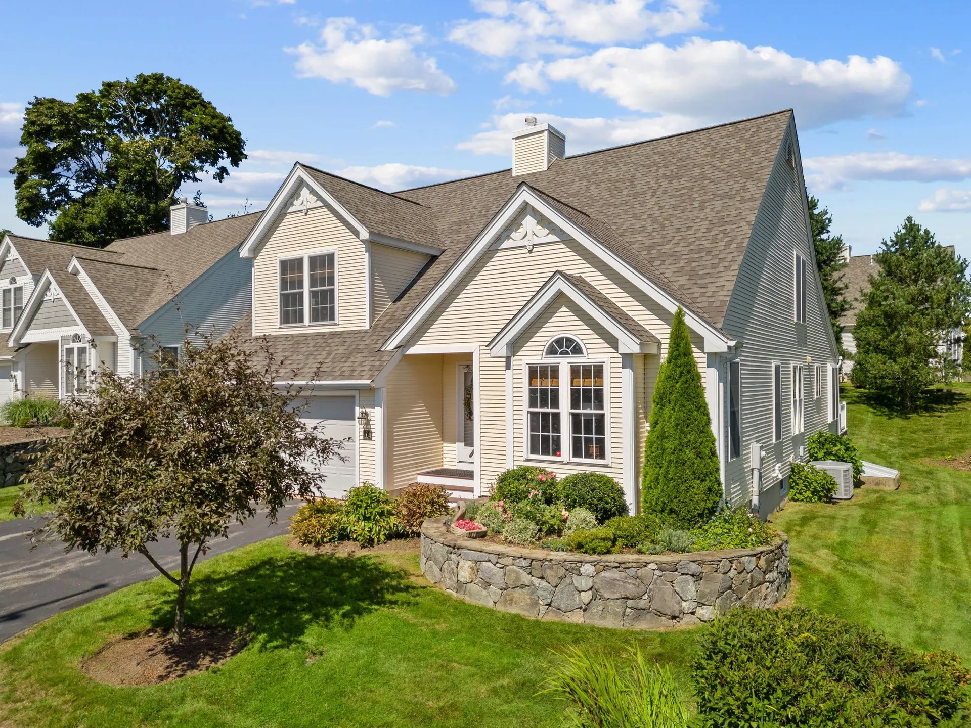 104 Hampton Meadows Hampton NH 03801