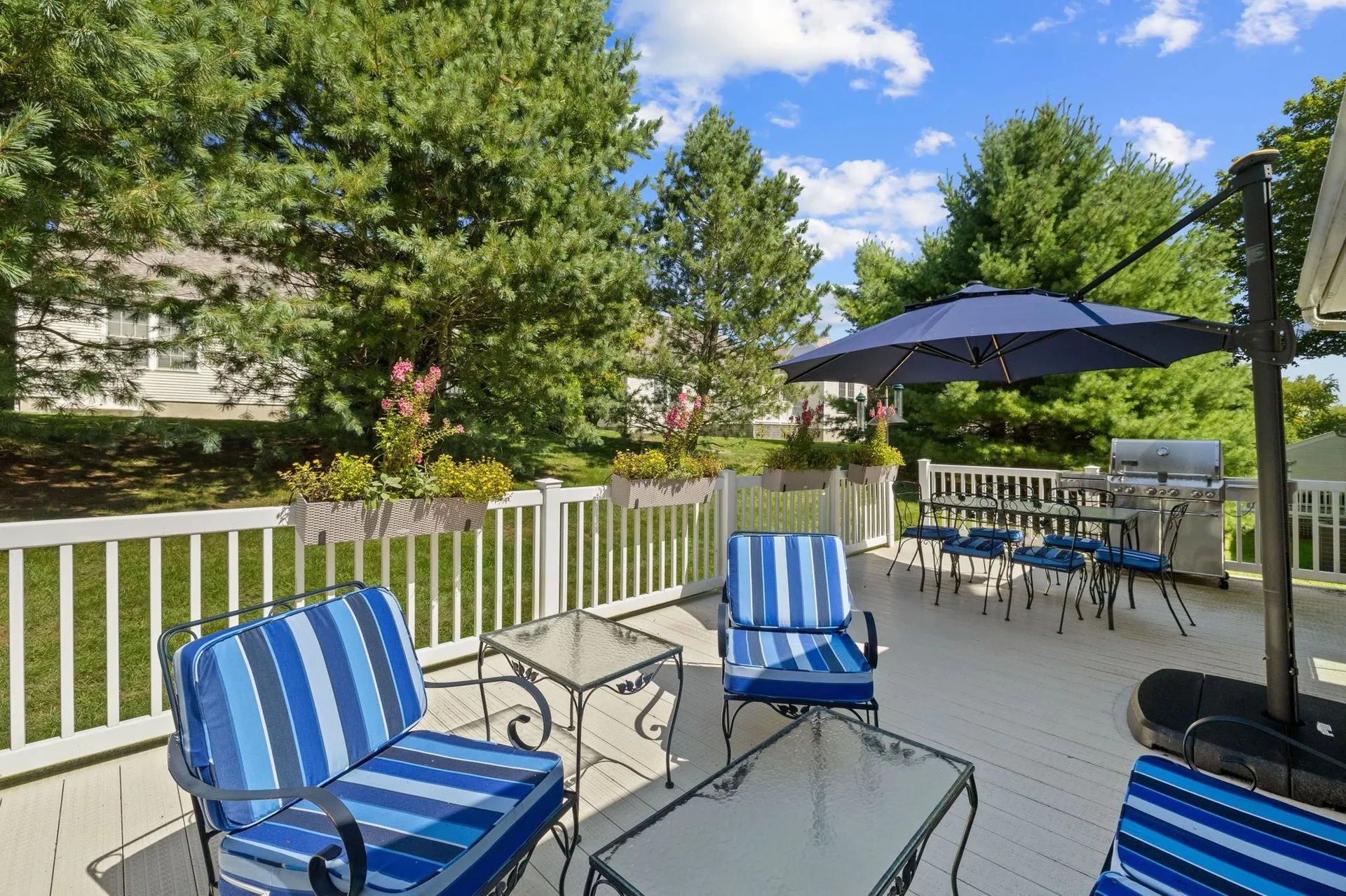 104 Hampton Meadows Hampton NH 03801