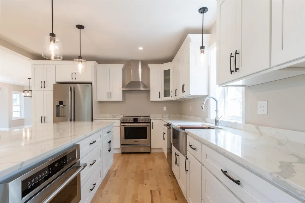 7 Mount Pleasant Street Derry NH 03038