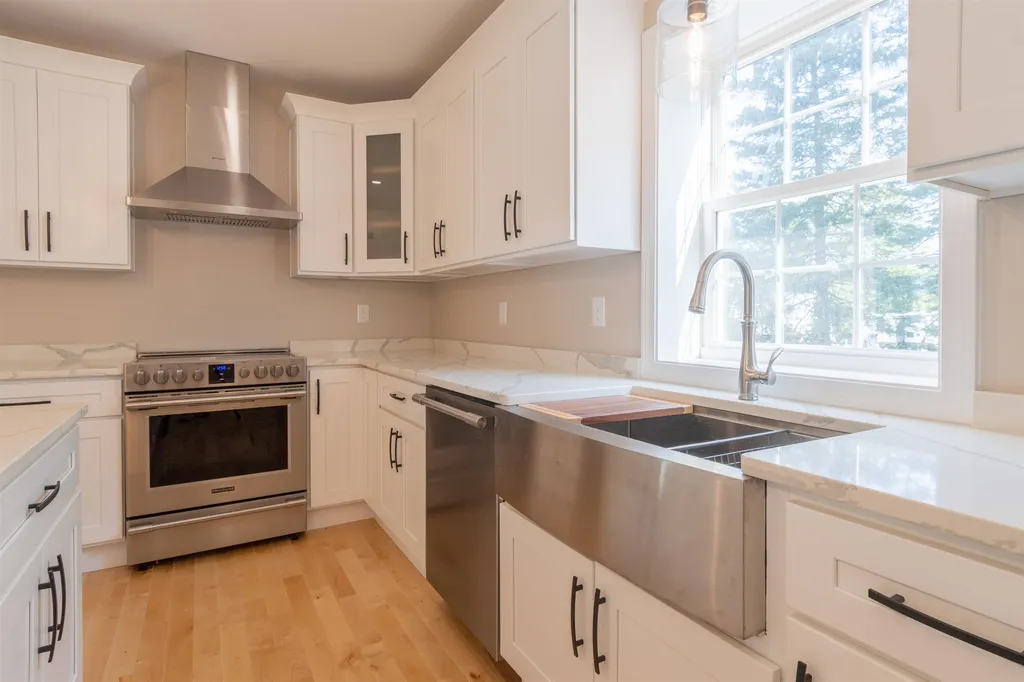 7 Mount Pleasant Street Derry NH 03038