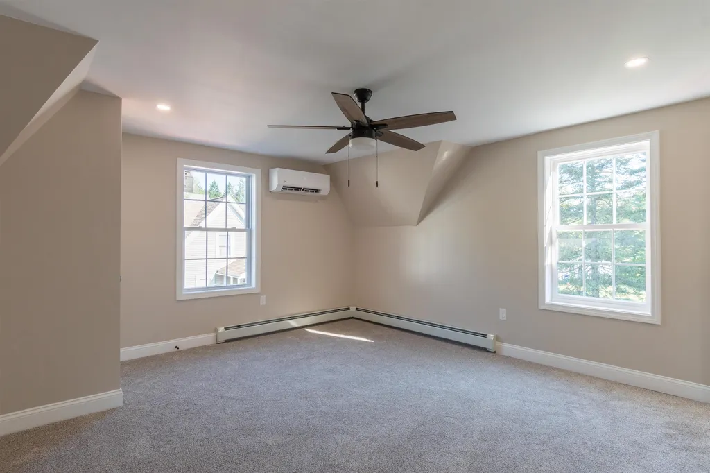 7 Mount Pleasant Street Derry NH 03038