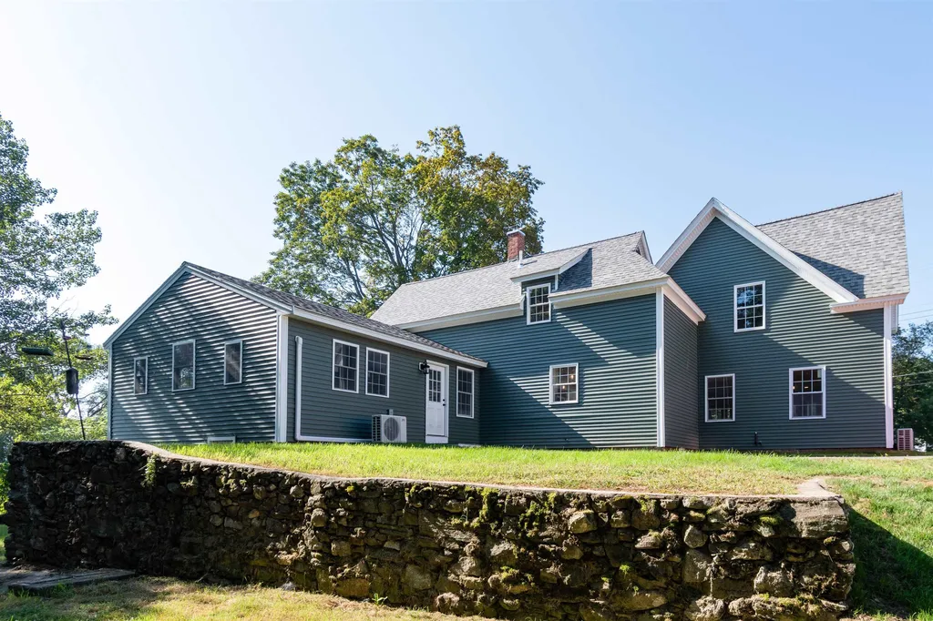 7 Mount Pleasant Street Derry NH 03038