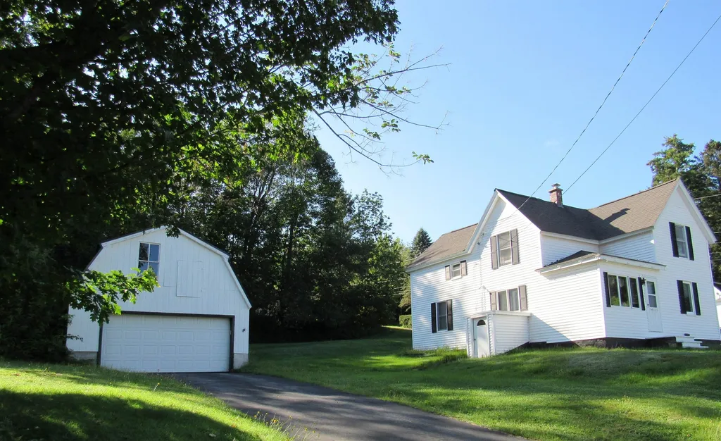 15 1st Street Gorham NH 03581