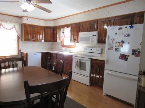 15 1st Street Gorham NH 03581
