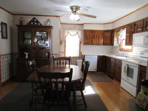 15 1st Street Gorham NH 03581
