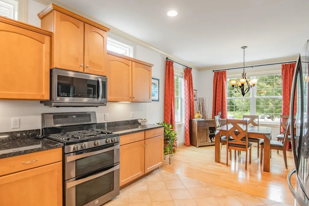 127 Waterlefe Way Colchester VT 05446