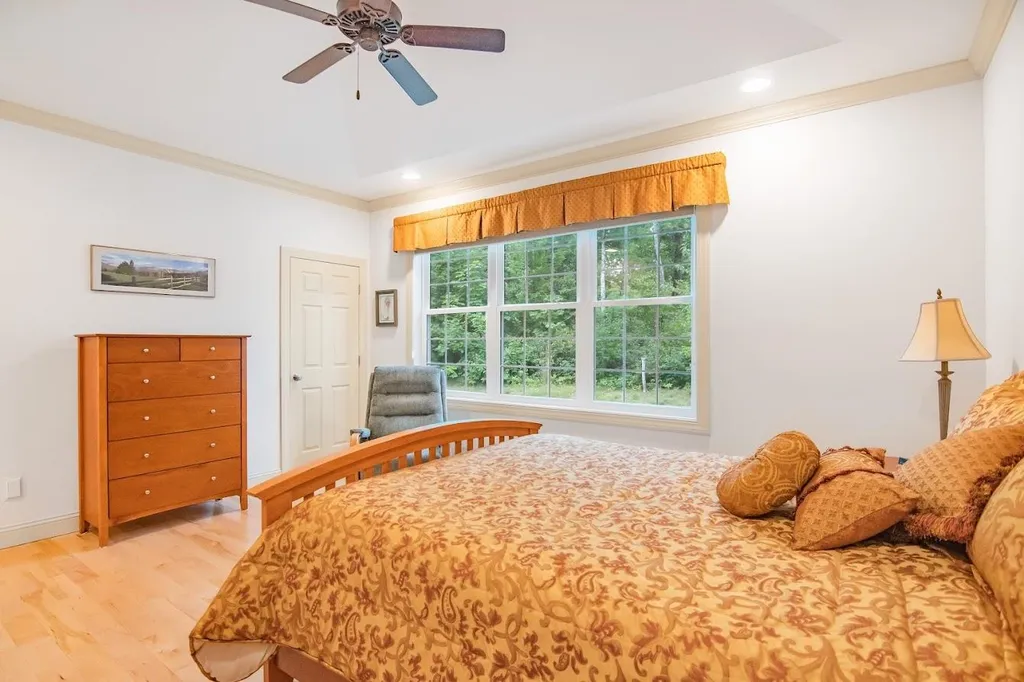 127 Waterlefe Way Colchester VT 05446