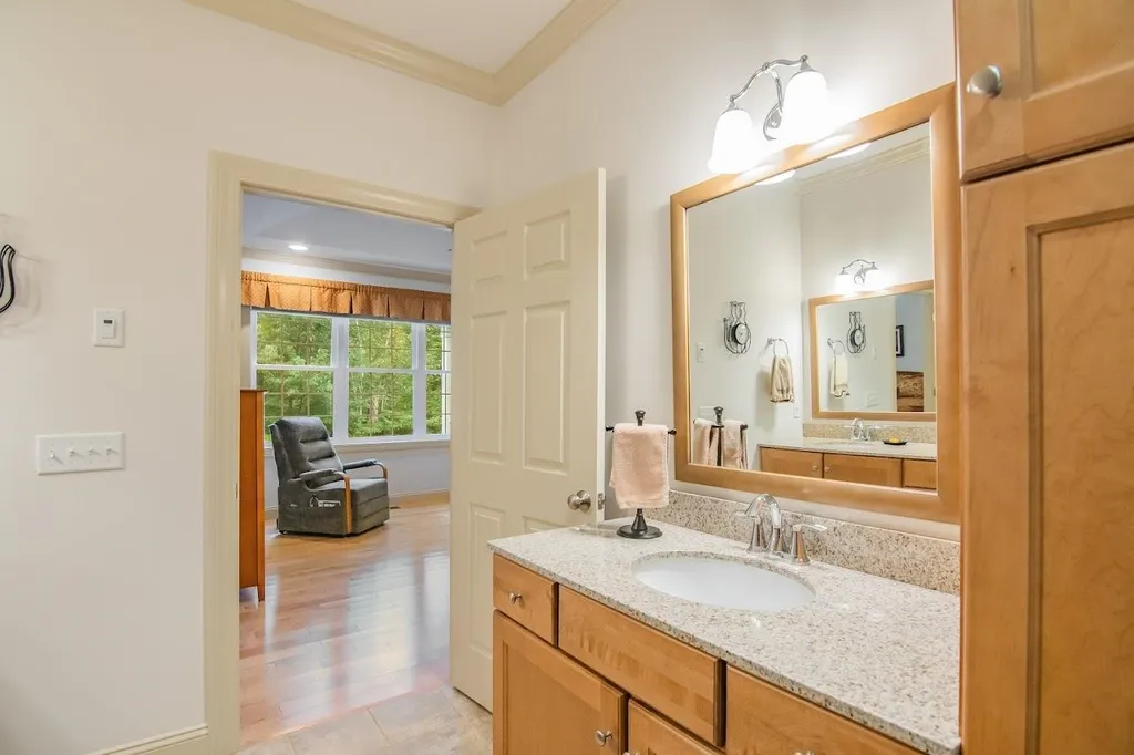 127 Waterlefe Way Colchester VT 05446