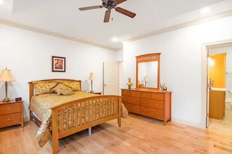 127 Waterlefe Way Colchester VT 05446