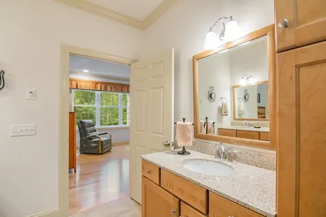 127 Waterlefe Way Colchester VT 05446