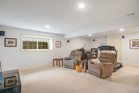 127 Waterlefe Way Colchester VT 05446