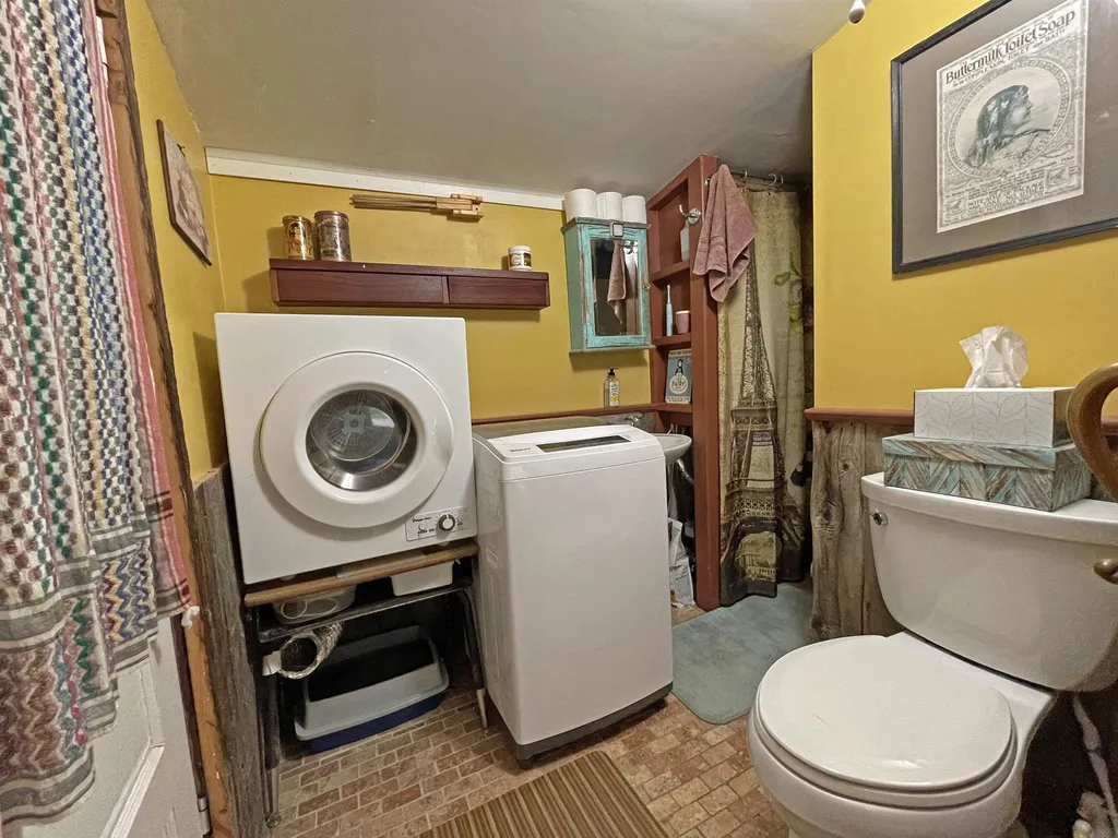 77 Deer Valley Road Townshend VT 05353