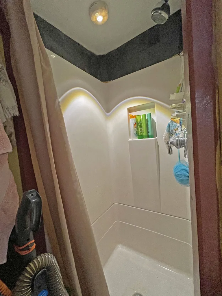 77 Deer Valley Road Townshend VT 05353