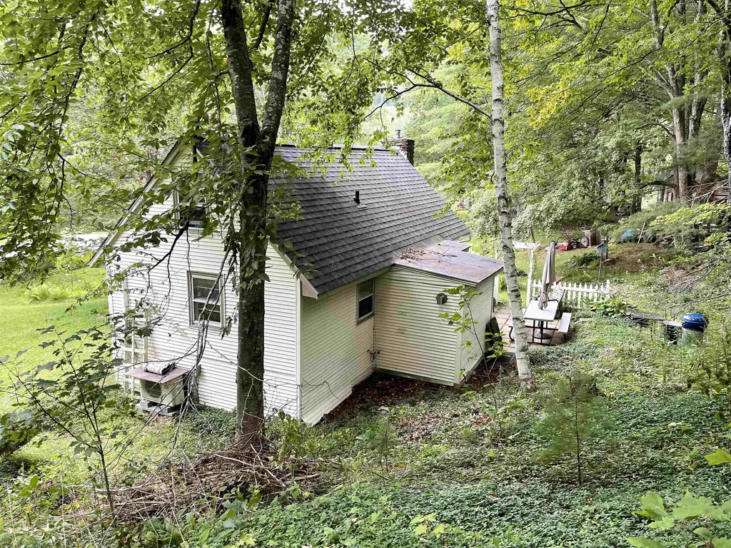 77 Deer Valley Road Townshend VT 05353