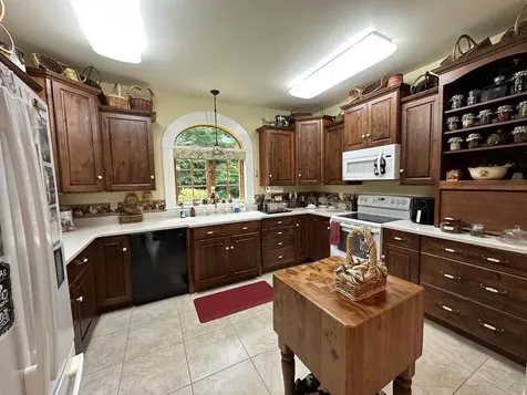 190 Gilbert Hart Lane Wallingford VT 05773