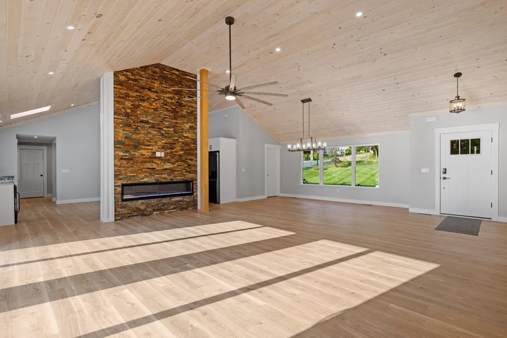 79 Shore N Drive Bridgewater NH 03222