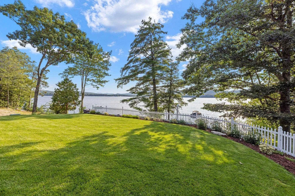 79 Shore N Drive Bridgewater NH 03222
