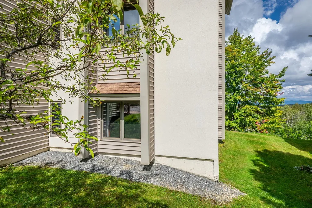 16 Ober Tal Drive Stratton VT 05155