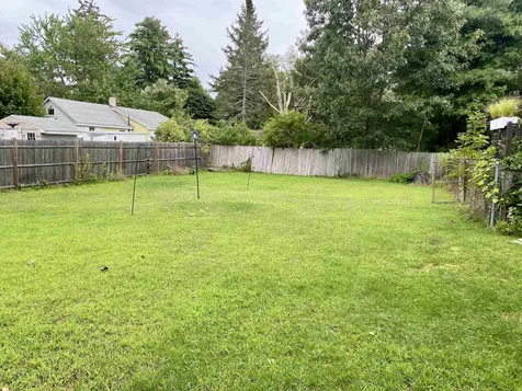 9 Concord Avenue Derry NH 03038