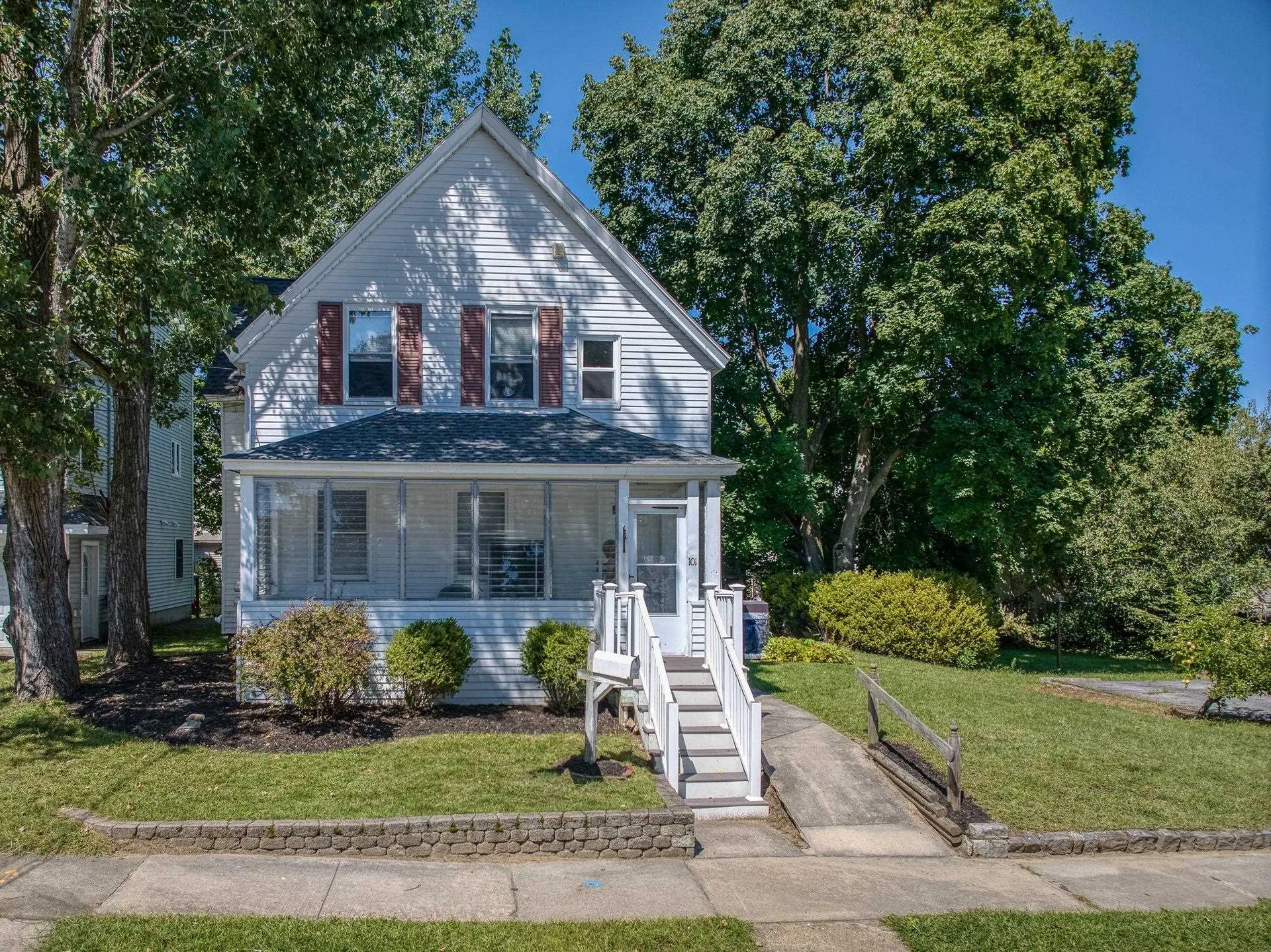 101 Blossom Street Nashua NH 03060