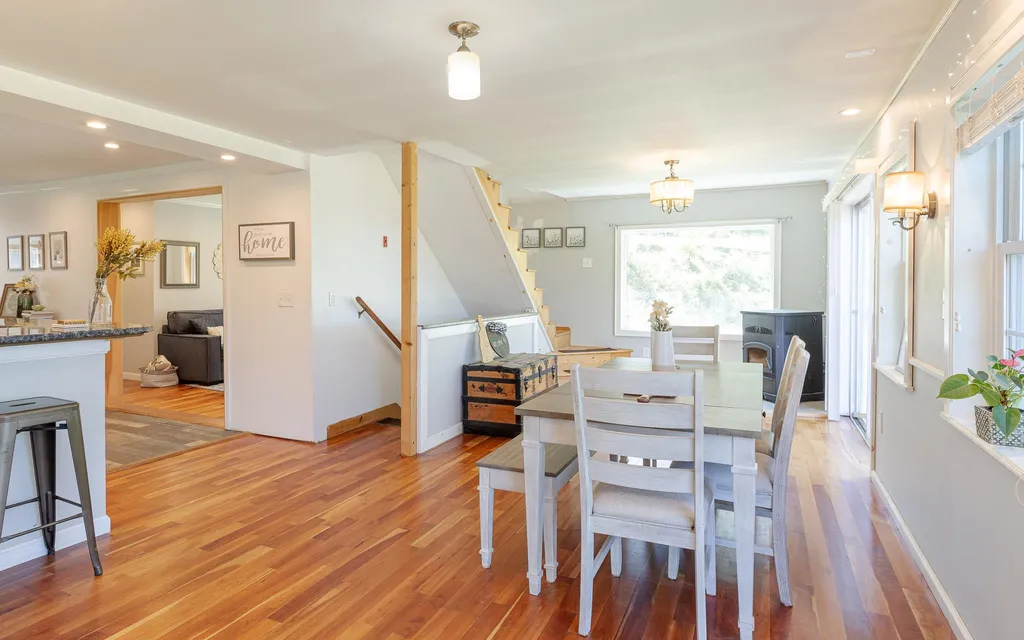 85 Kingsbury Road Walpole NH 03608