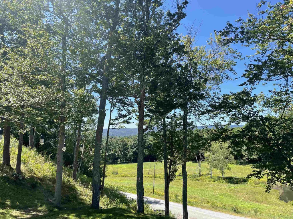 85 Kingsbury Road Walpole NH 03608