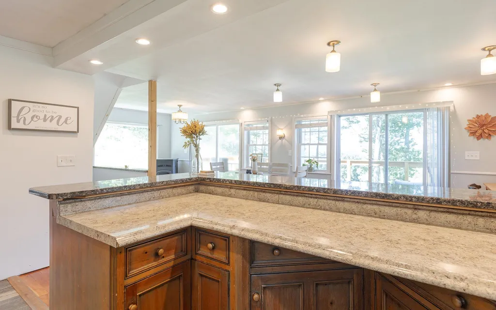 85 Kingsbury Road Walpole NH 03608