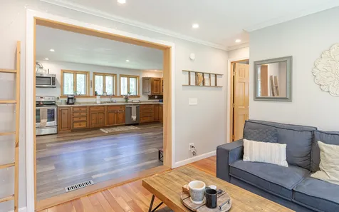 85 Kingsbury Road Walpole NH 03608