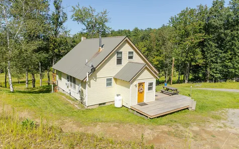 85 Kingsbury Road Walpole NH 03608