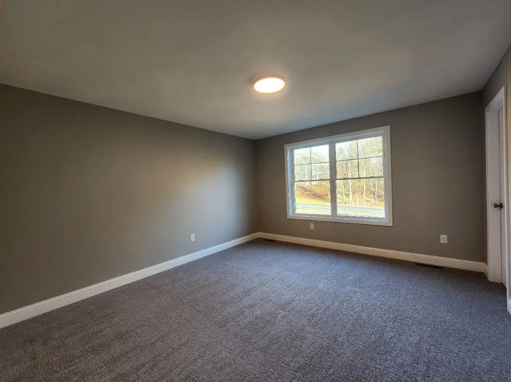 16 Millstone Drive Concord NH 03301