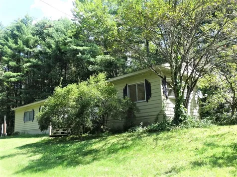 8 Cinnamon Drive Winchester NH 03470