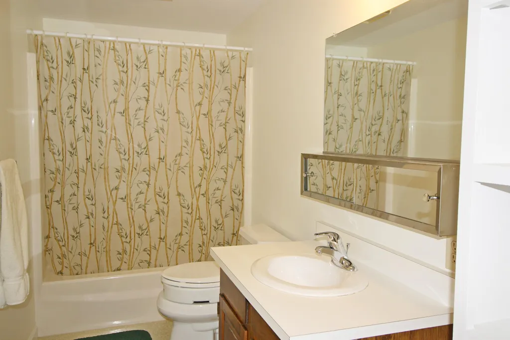 15 East Road Middlebury VT 05753