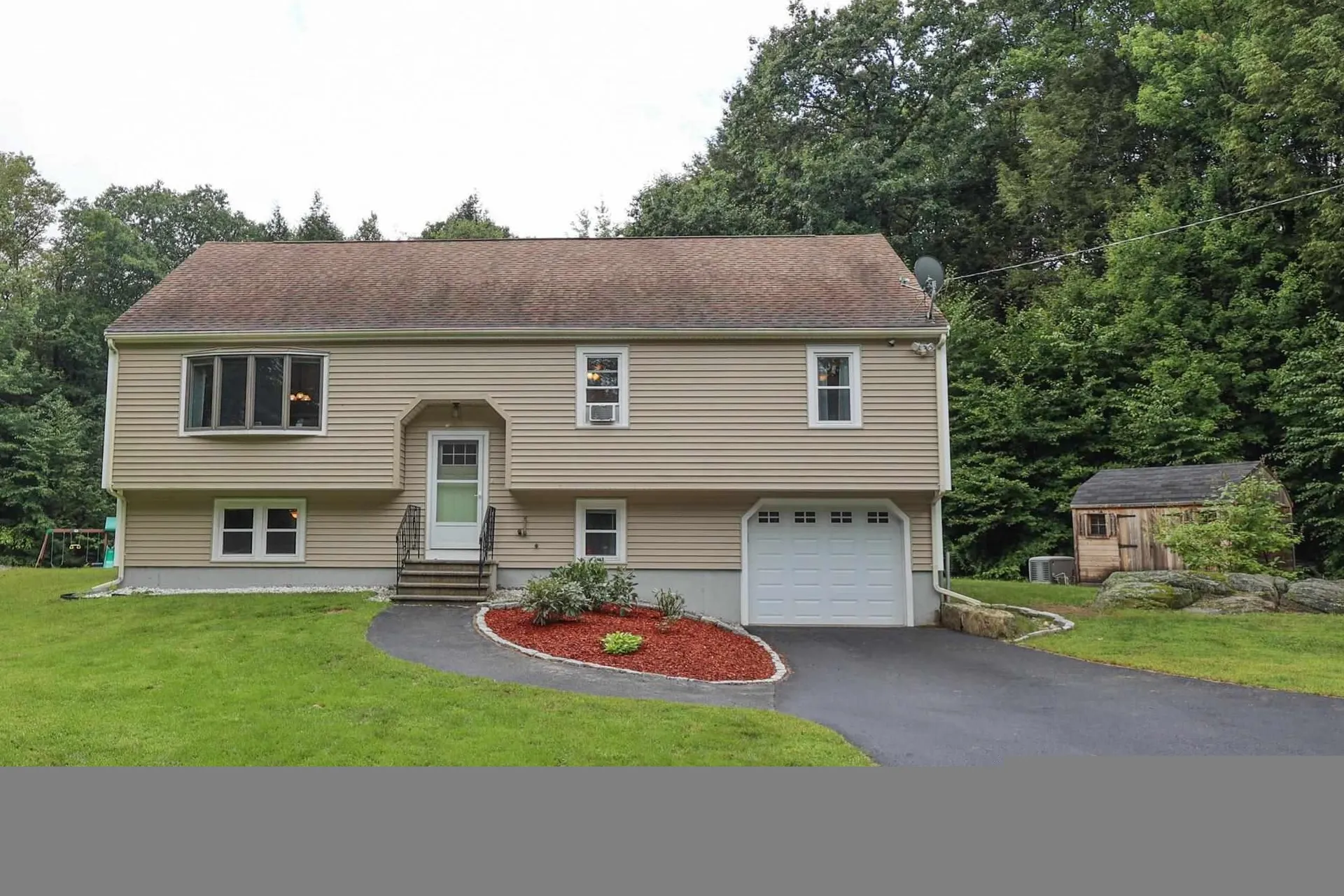 100 Mount Delight Road Deerfield NH 03037