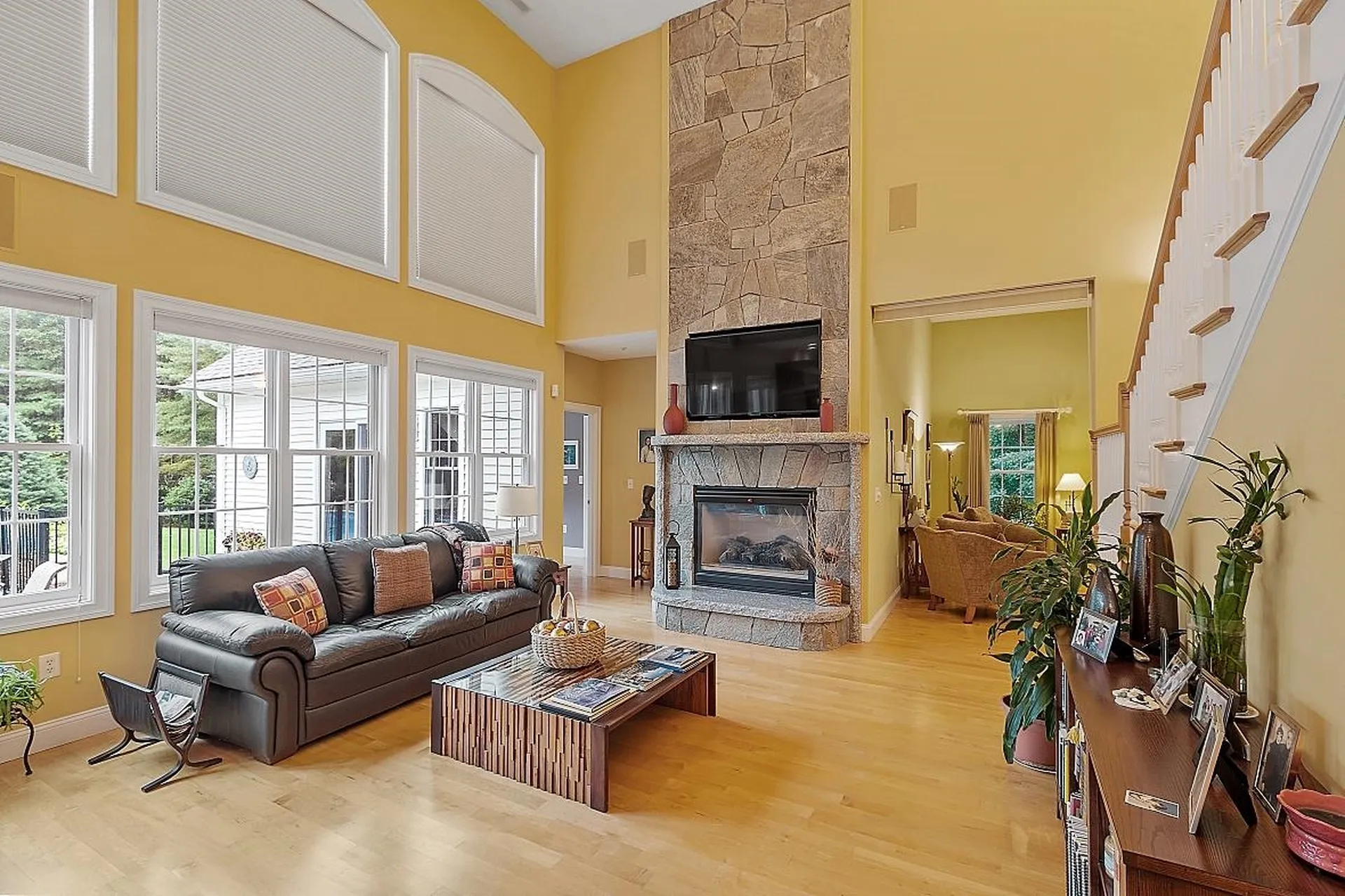 94 Island Pond Road Derry NH 03038